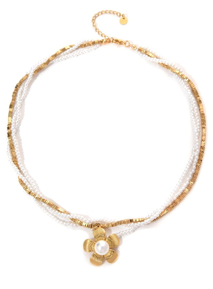 Collana a intreccio con fiore e perle