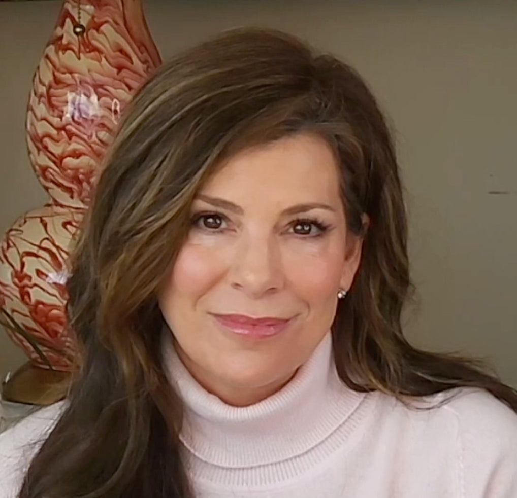 Adriana, 54